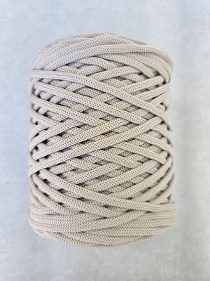 Flat hekletråd 5mm elfenben