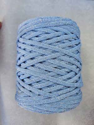 Flat hekletråd 5mm lys blå med sølv glitter