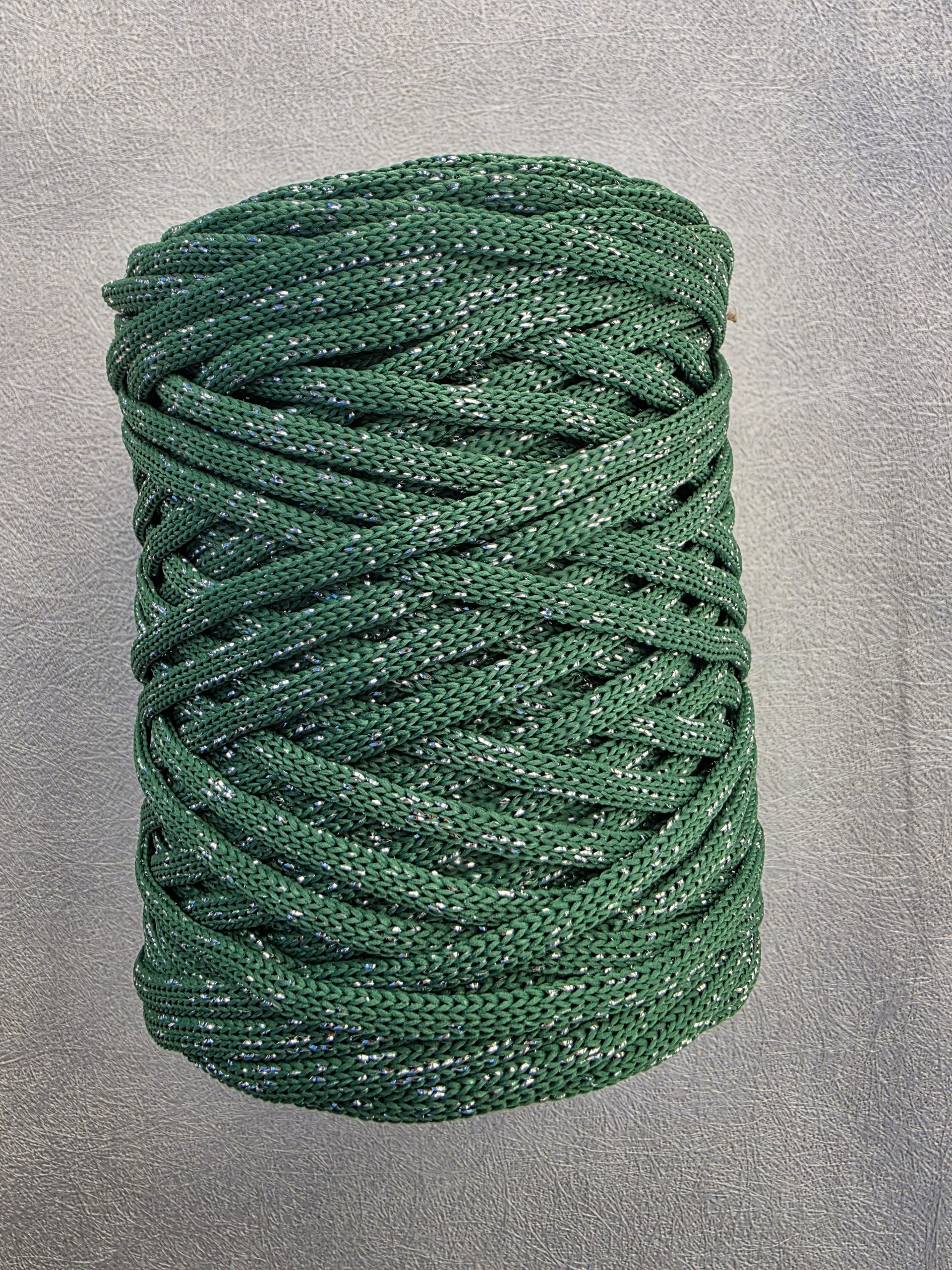 5 mm Flat glitter hekletråd Gucci grøn/sølv