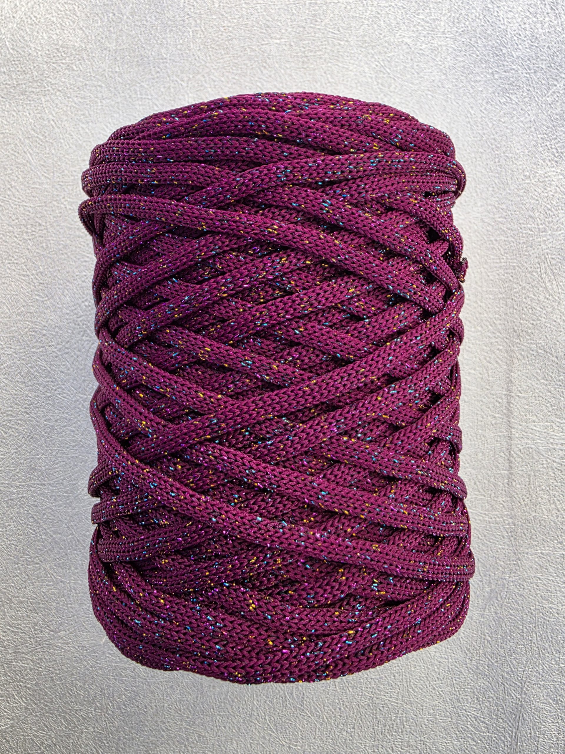 5 mm Flat glitter hekletråd plomme/nordlys