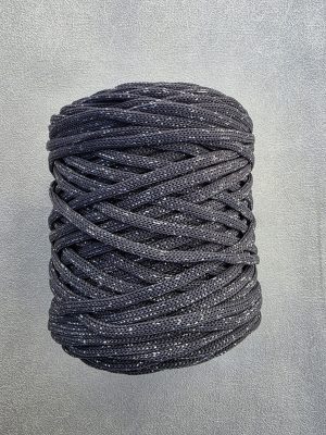 5 mm Flat glitter hekletråd strålgrå med sølv