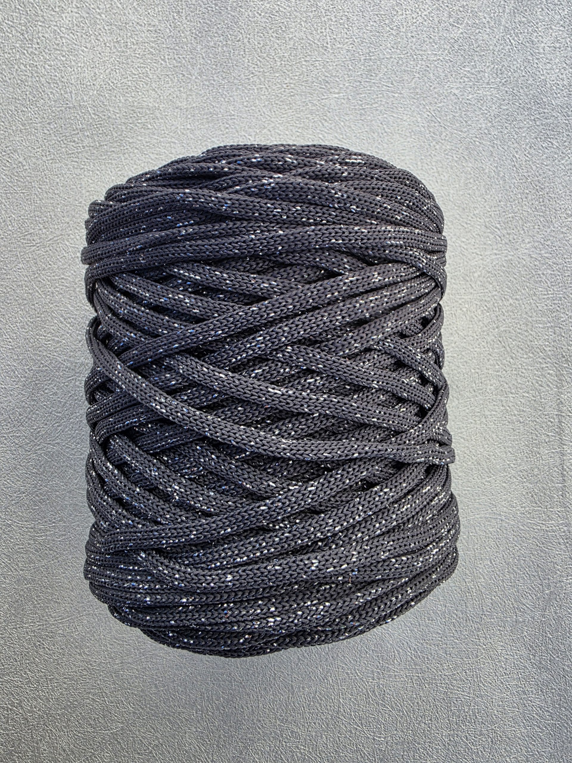 5 mm Flat glitter hekletråd strålgrå med sølv