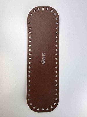 Eksklusiv italiensk lær bunn 10x32cm .Lys brun/whisky med sølv trykk.