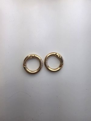 O-ringer sett. Gull 1,5cm