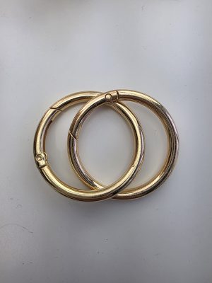O-ringer sett. Gull  4,5 cm