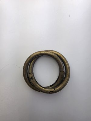 O-ringer sett. Mørk messing 4cm