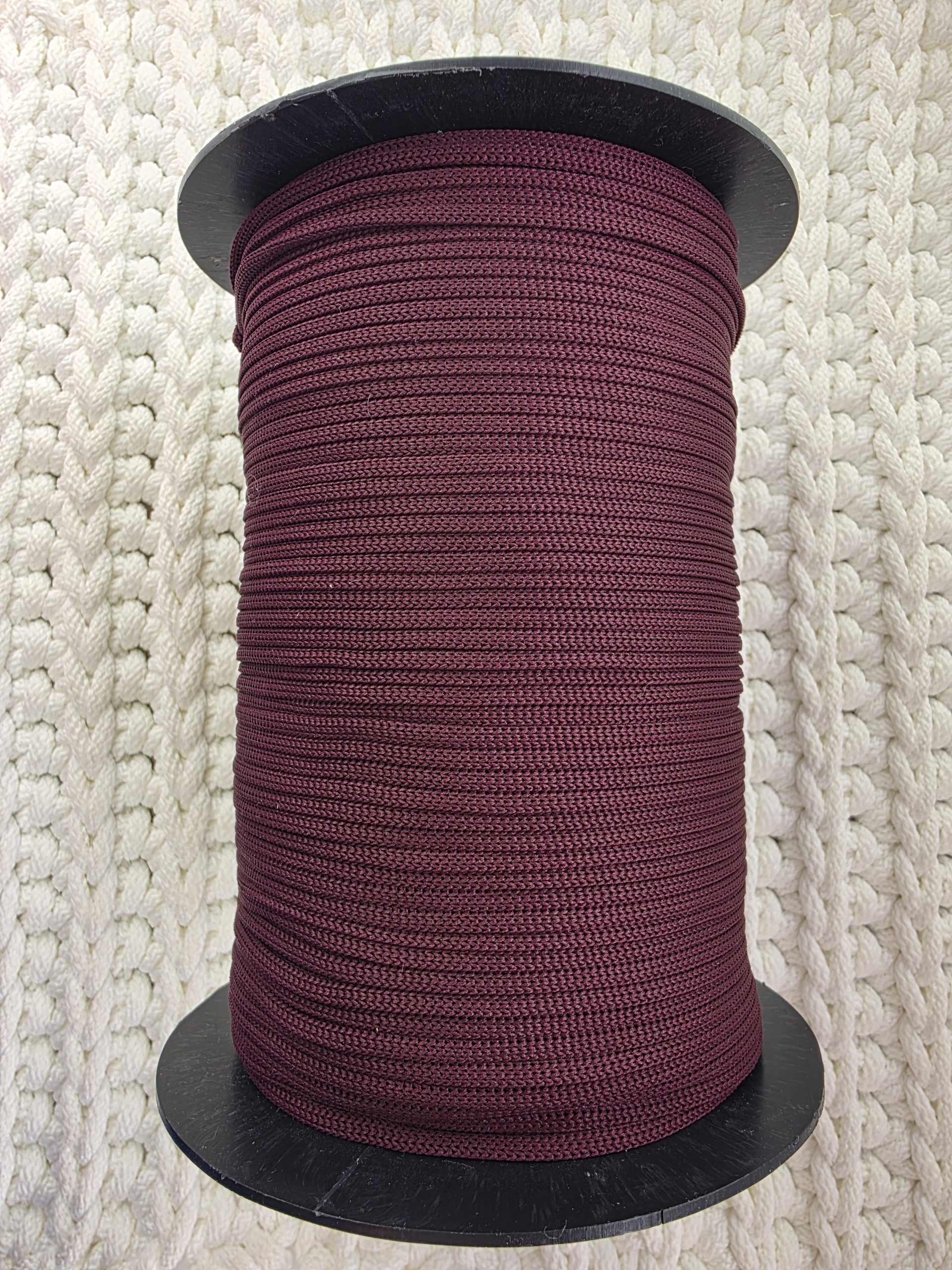 Flat hekletråd 3mm Nr. 28 burgunder